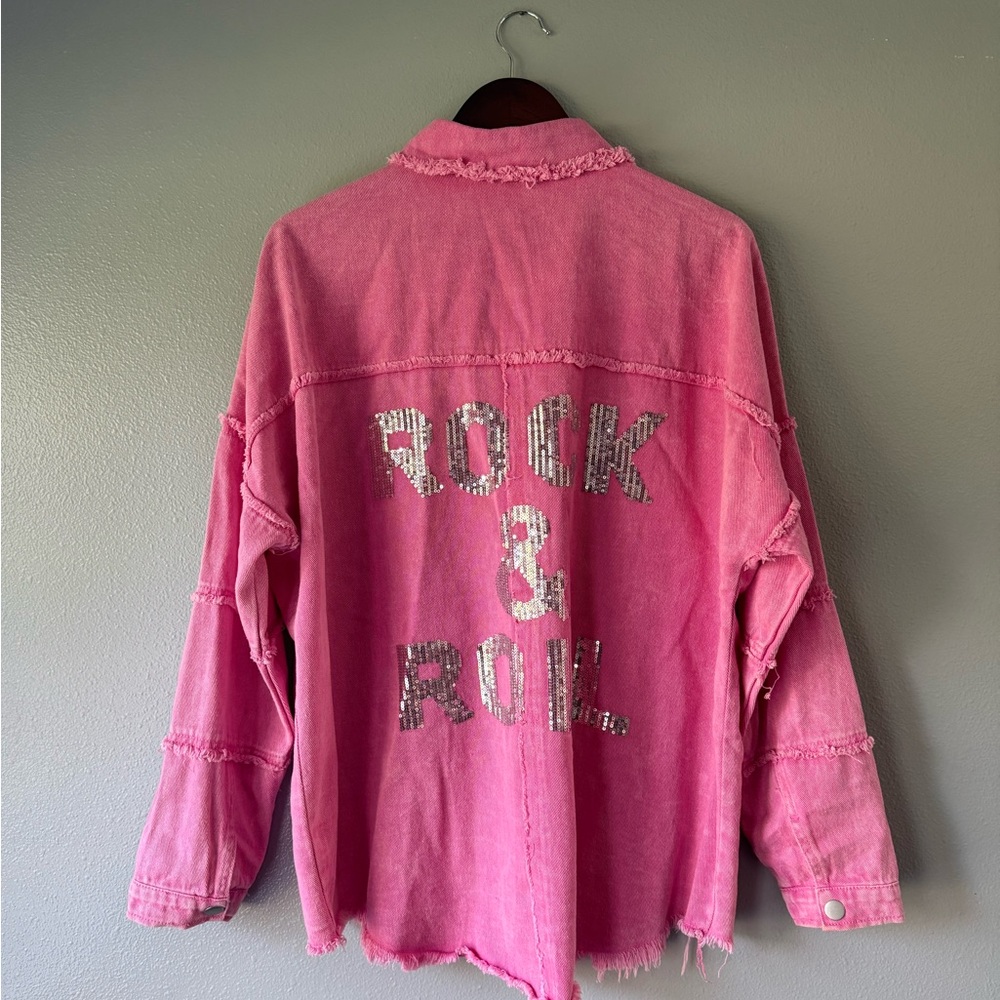 5 Shackets/$80 - Women’s Large - Picture 5 of 11